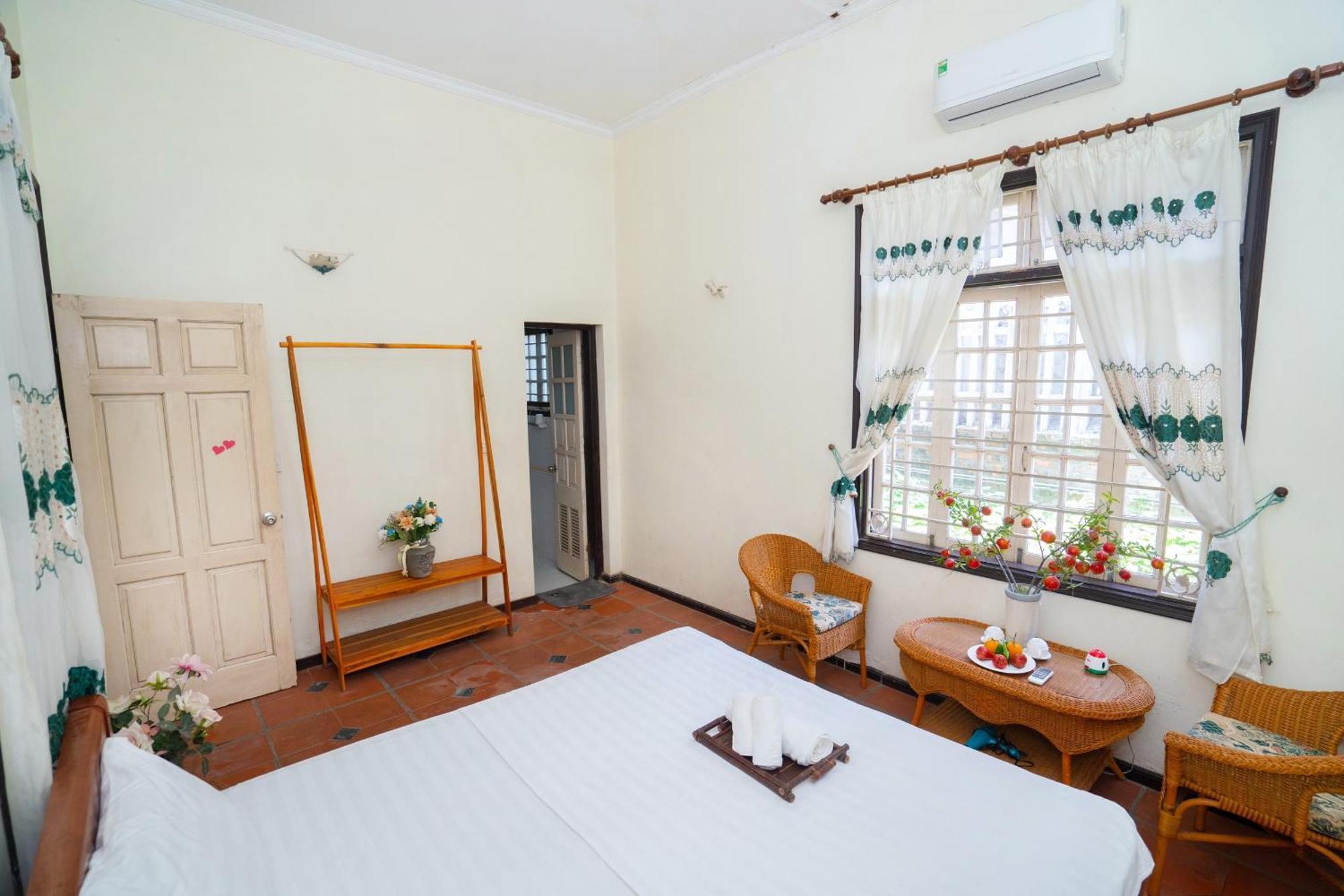 Khu nghỉ mát Pine Hill & Hà Nội
