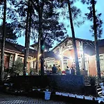 Pine Hill Villas & Camping